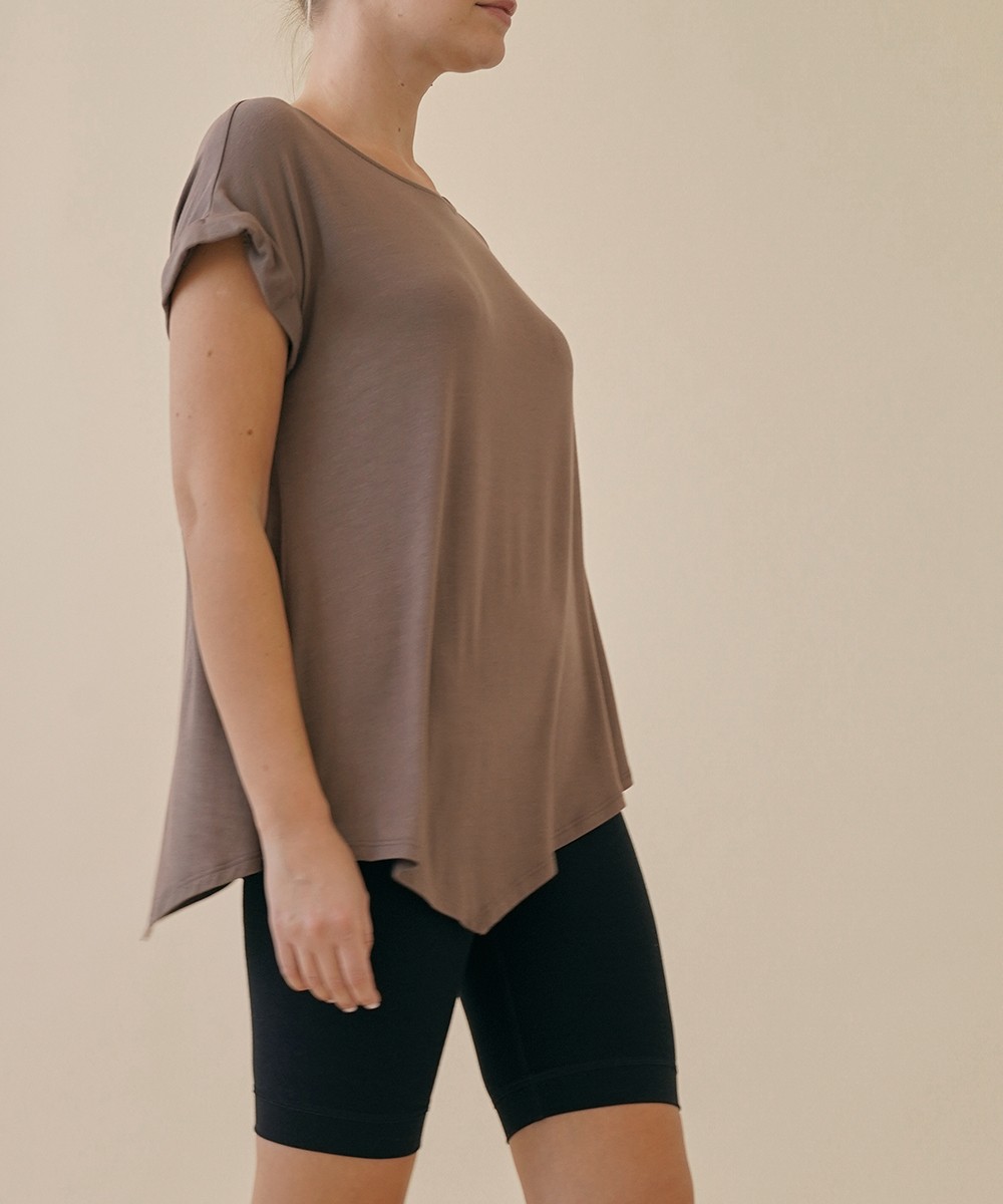 BAMBOO ASSYMETRIC DOLMAN