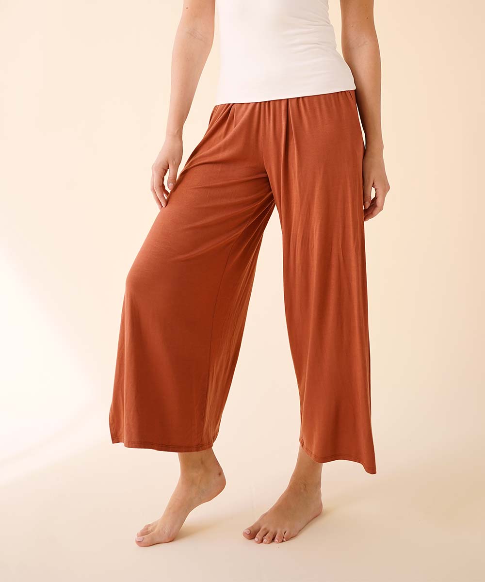 BAMBOO ANKLE LENGTH SLIT PANTS 